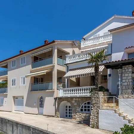 Apartment In With Wifi