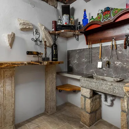 In With Wifi Apartment