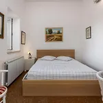 1 Bedroom Awesome In アパート *