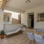 1 Bedroom Awesome In Kampor