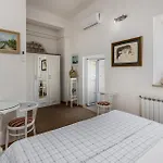 1 Bedroom Awesome In アパート