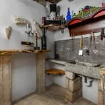 1 Bedroom Awesome In アパート