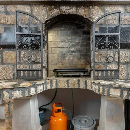 1 Bedroom Awesome In