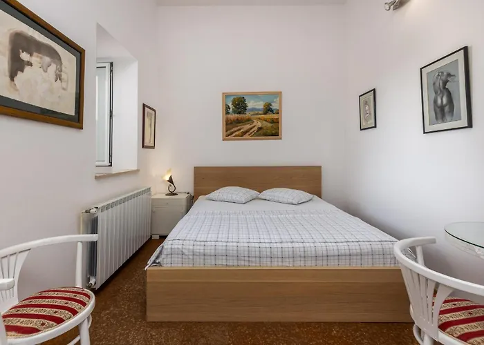 In With Wifi Apartment *